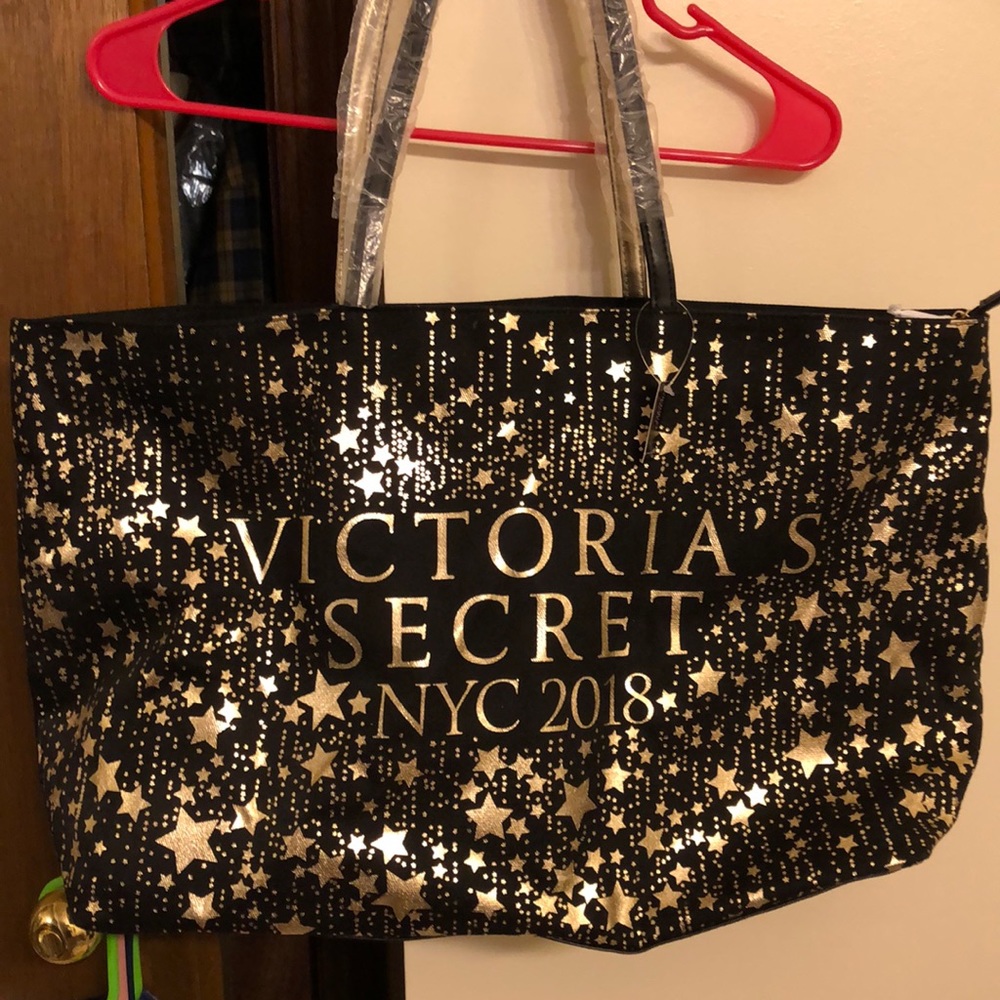 2018 edition Victoria’s Secret large tote